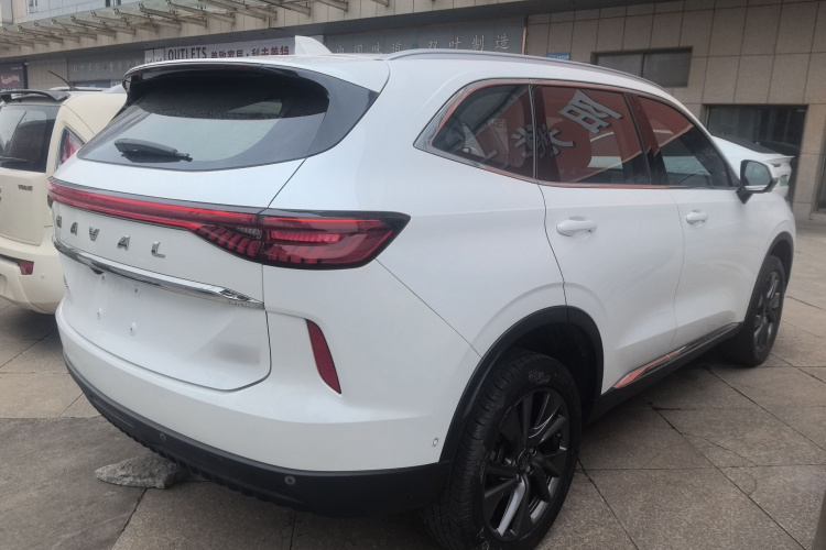 哈弗H6 2021款 第三代 1.5T 自动两驱Supreme车身外观7