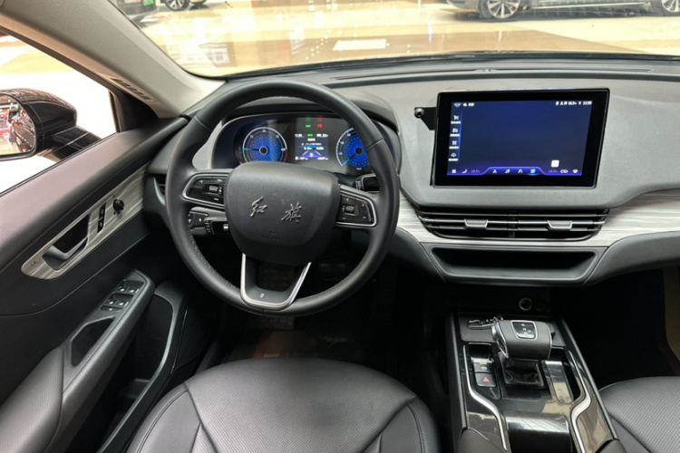 红旗E-QM5 2023款 620km PLUS中控内饰7007