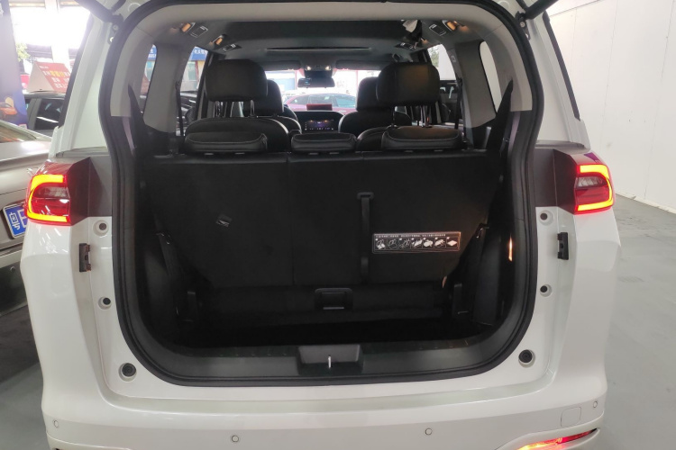 广汽传祺 传祺M6 2023款 PRO 270T DCT豪华版机舱底盘23