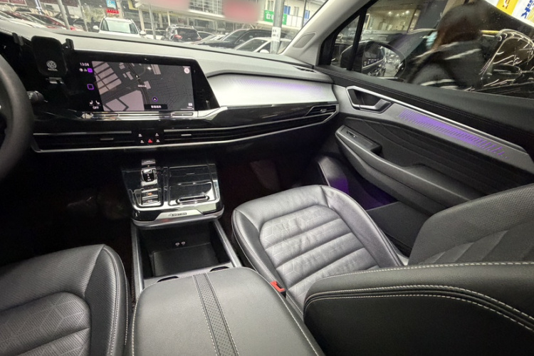 大众 揽境 2023款 改款 380TSI 四驱豪华佳境版Pro 6座中控内饰7014