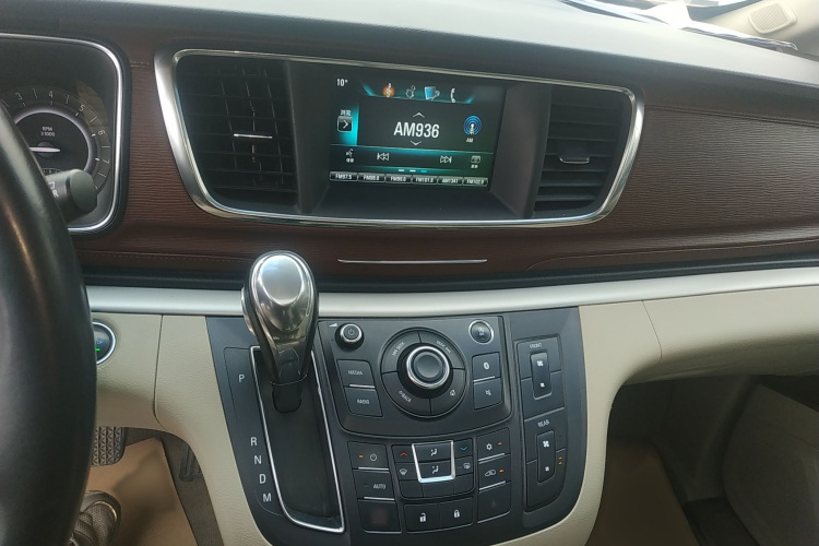 别克GL8 2018款 28T 豪华型 国VI局部细节16