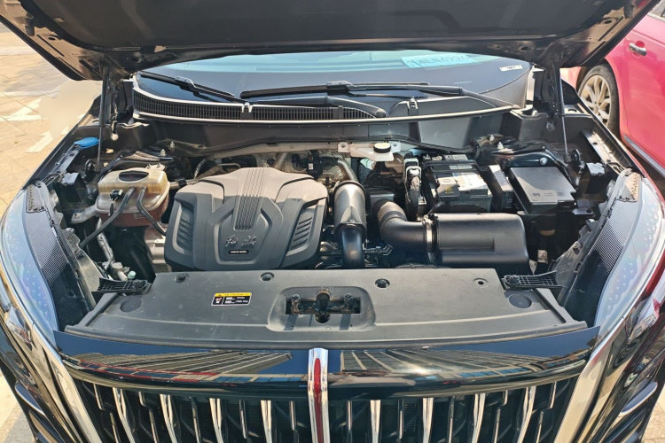 红旗HS3 2023款 1.5T 两驱善为版机舱底盘24