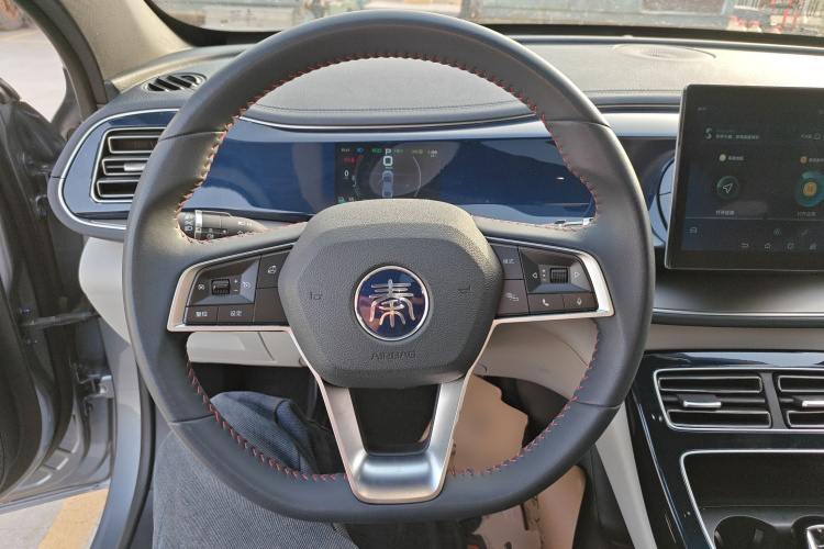 比亚迪 秦PLUS 2021款 DM-i 120KM 尊贵型局部细节13