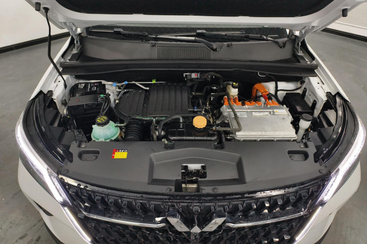 五菱汽车 五菱星辰 2022款 2.0L DHT电速款机舱底盘24