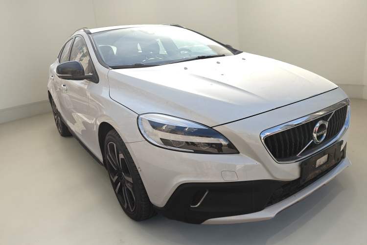 沃尔沃V40 2017款 Cross Country T3 智雅版车身外观3