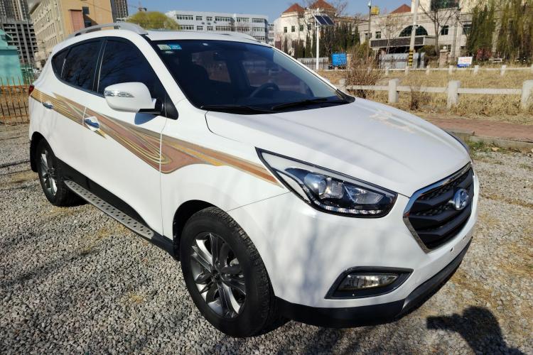 北京现代ix35 2015款 2.0L 自动两驱智能型 国IV车身外观3