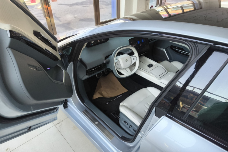 昊铂GT 2023款 560后驱七翼版中控内饰20