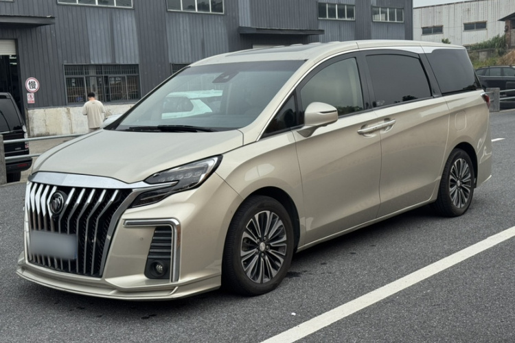 别克GL8 2020款 ES陆尊 653T 豪华型车身外观1