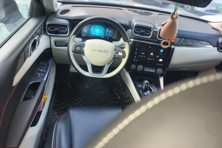 领克02 2018款 1.5T DCT两驱耀Pro版 国V中控内饰13