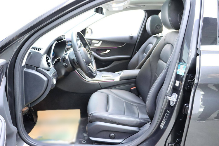 奔驰C级(进口) 2020款 改款 C 260 旅行轿车中控内饰7004