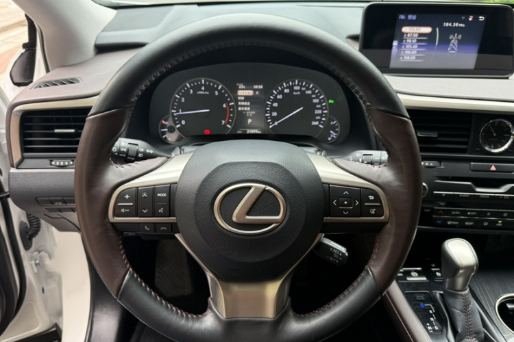 雷克萨斯RX 2016款 300 四驱典雅版 国V中控内饰7003