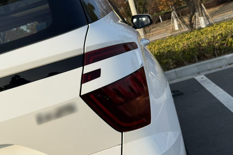 北京现代ix25 2020款 1.5L CVT GLS智能型车身外观6008