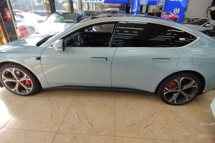 蔚来ET5 2024款 75kWh车身外观4