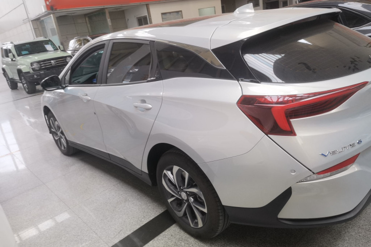 别克 微蓝6 2024款 450km 越享版 PLUS车身外观4