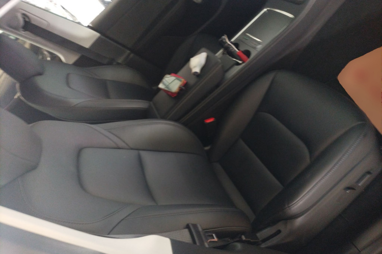 特斯拉 Model Y 2022款 改款 后轮驱动版局部细节41