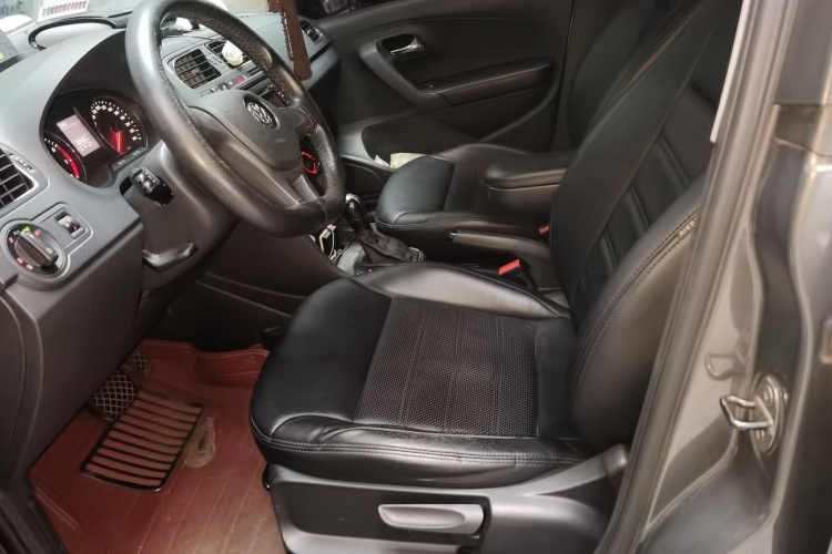 大众 Polo 2014款 1.4L 自动舒适版局部细节19