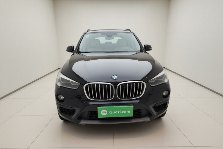 宝马X1 2019款 sDrive18Li 时尚型车身外观2