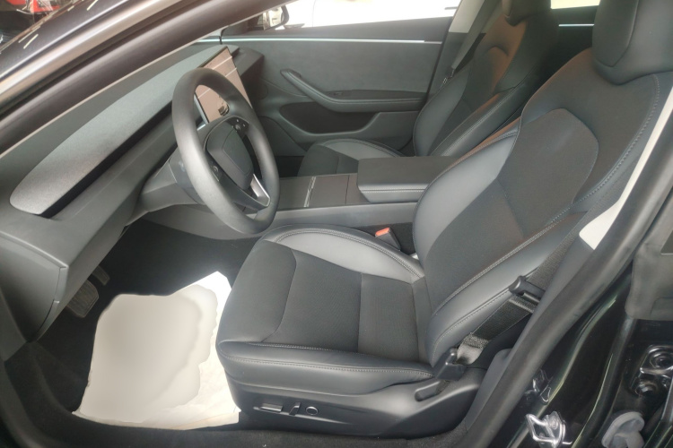 特斯拉 Model 3 2023款 长续航全轮驱动版局部细节19