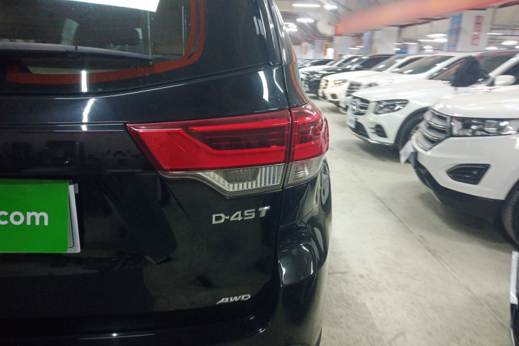 丰田 汉兰达 2018款 2.0T 四驱精英版 7座 国VI车身外观9