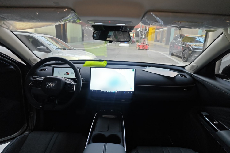 ARCFOX极狐 极狐T1 2025款 425 PRO中控内饰12