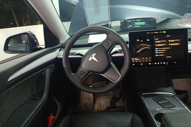 特斯拉 Model Y 2024款 后轮驱动版局部细节13