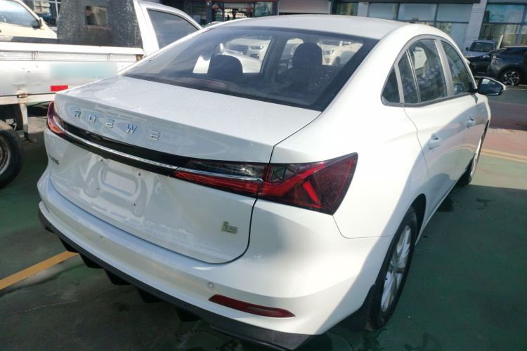 荣威i5 2023款 1.5L 手动舒享版车身外观7