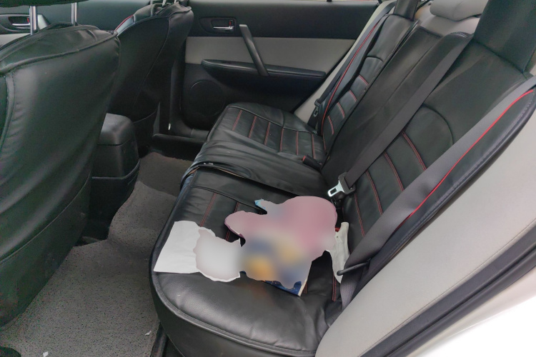 马自达6 2013款 2.0L 自动时尚型中控内饰7004