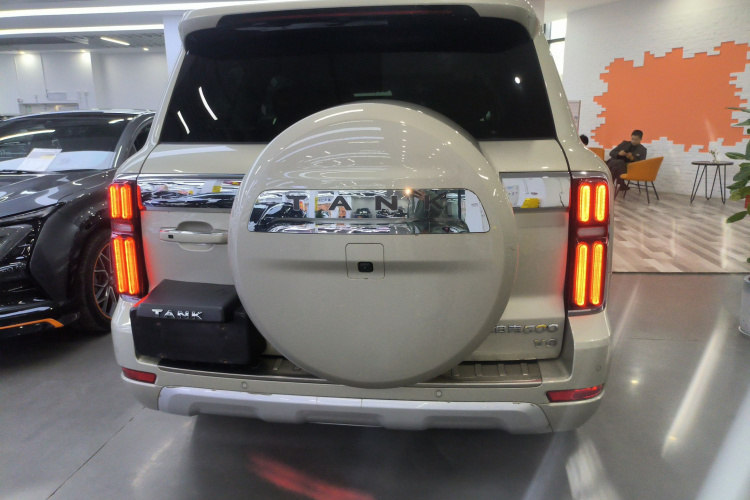 坦克500 2022款 3.0T 运动版 造境型 5座车身外观6