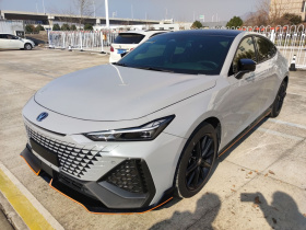 长安UNI-V 2023款 2.0T 领速版