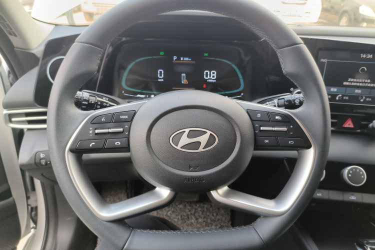 现代 伊兰特 2023款 1.5L CVT GLX精英版局部细节13