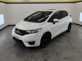 本田 飞度 2016款 1.5L LXS CVT舒适天窗版