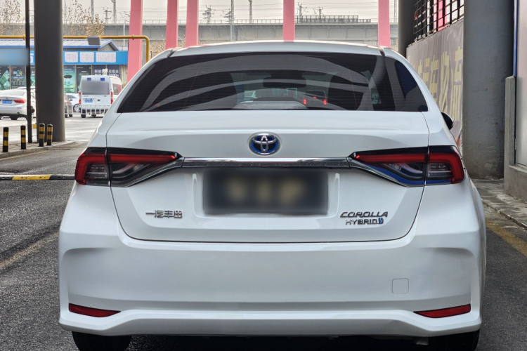 丰田 卡罗拉 2023款 1.8L 智能电混双擎 先锋版车身外观6003