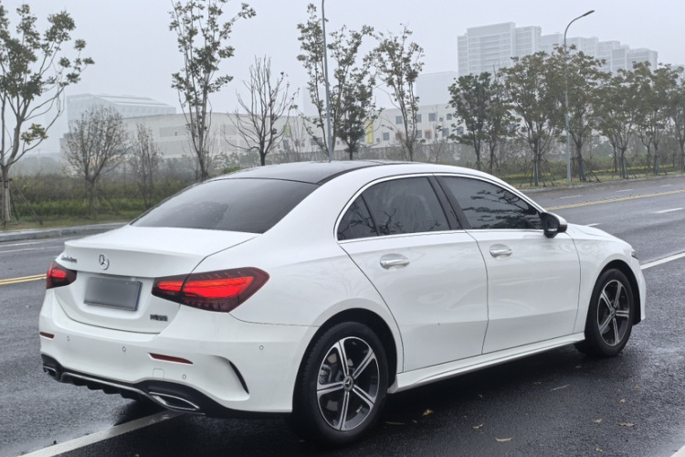 奔驰A级 2024款 改款 A 200 L 时尚型车身外观6003