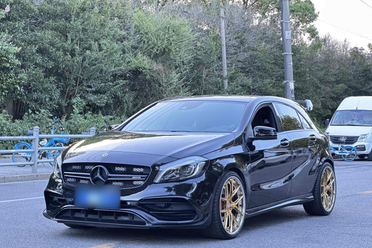 奔驰A级AMG(进口) 2017款 改款 AMG A 45 4MATIC车身外观1