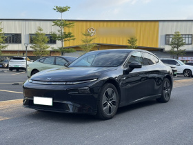 小鹏P7 2023款 P7i 702 Pro