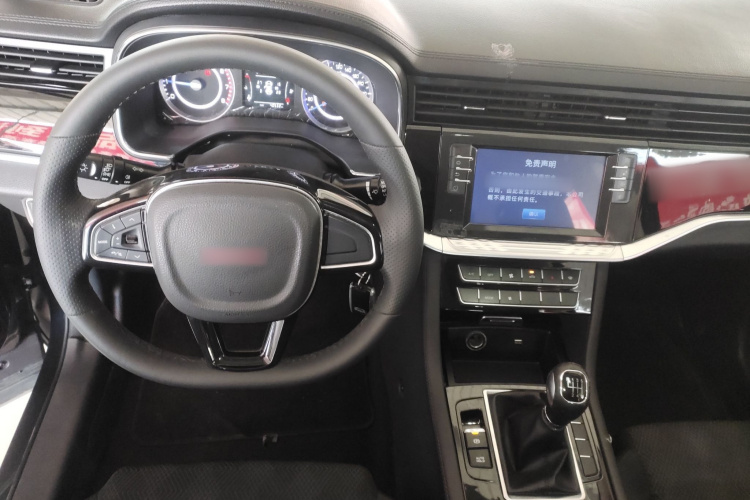 中国重汽VGV VGV U70 2020款 1.5T 手动舒适版 7座中控内饰7002