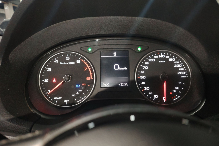 奥迪Q2L 2020款 35 TFSI 进取动感型局部细节14