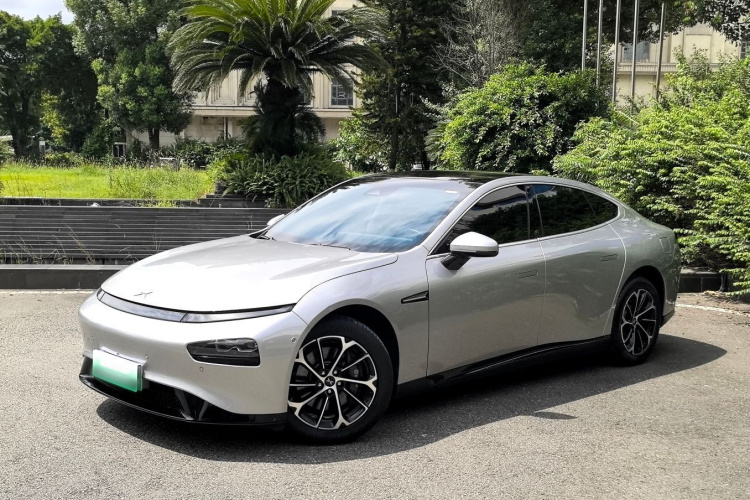 小鹏P7 2022款 625E车身外观6001