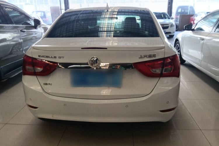 别克 英朗 2016款 15N 手动精英型车身外观6