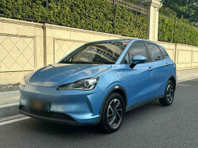 哪吒汽车 哪吒V 2021款 长续航娱乐版升级型