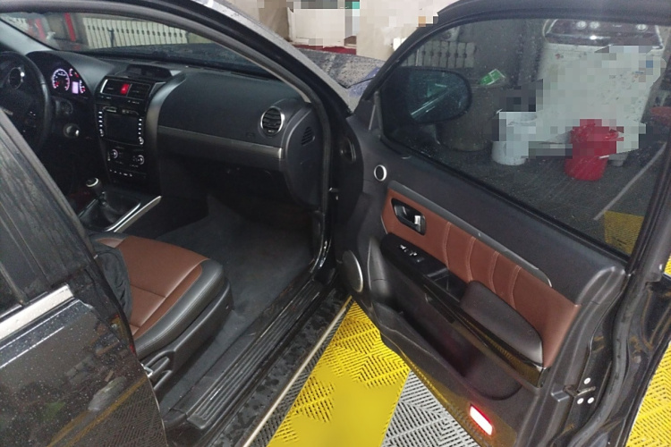 哈弗H5经典 2016款 经典版 2.0T 手动四驱精英型局部细节9005