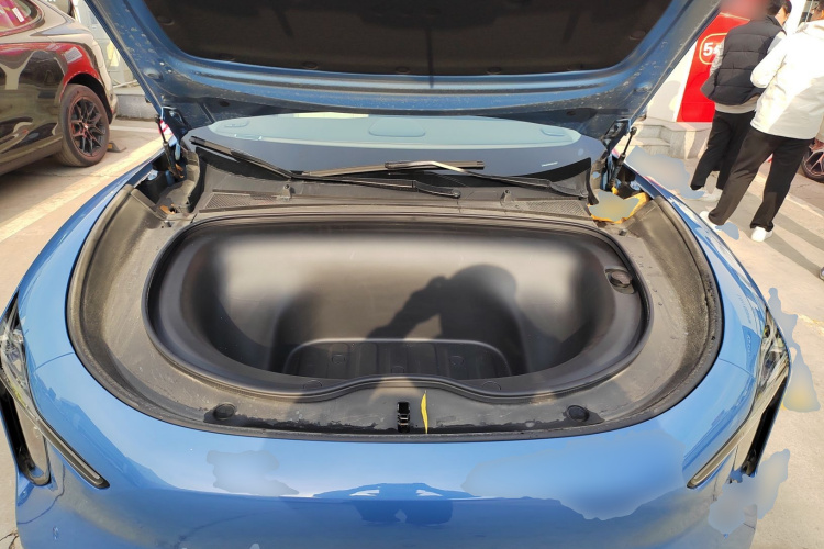 智己汽车 智己LS6 2026款 纯电 Max机舱底盘24