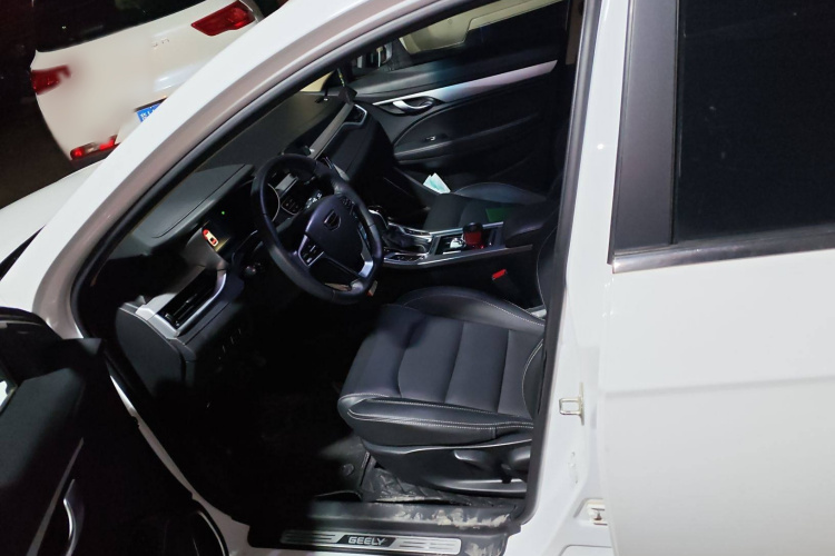 吉利汽车 帝豪 2018款 1.5L CVT向上互联版局部细节19