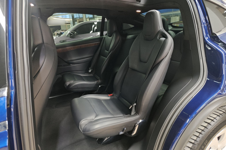 特斯拉 2017款 Model X 100D 长续航版中控内饰7004