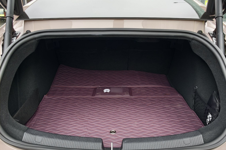 蔚来ET5 2022款 75kWh中控内饰7013