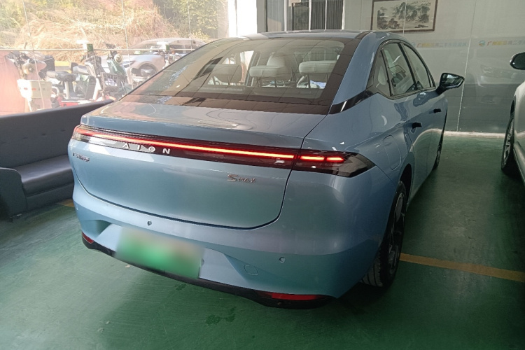 埃安 AION S MAX 2024款 80 星辰版 三元锂车身外观6005