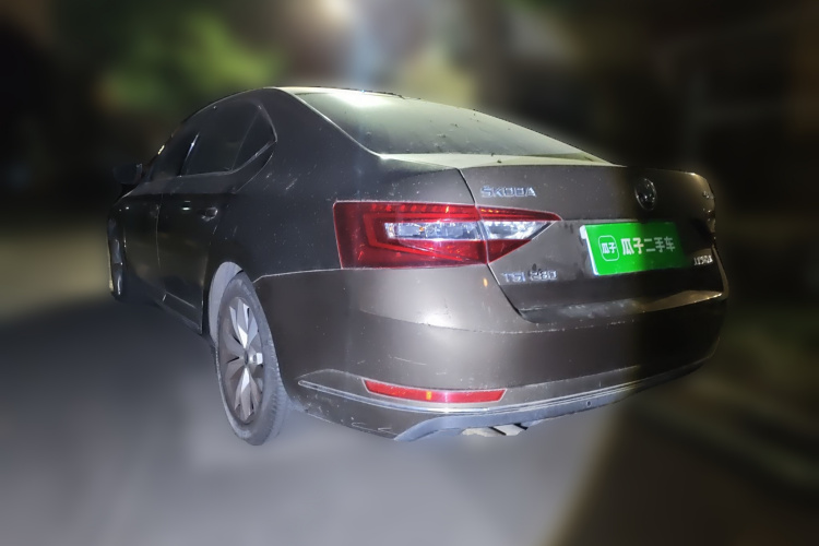 斯柯达 速派 2018款 TSI280 DSG舒适版 国V车身外观5