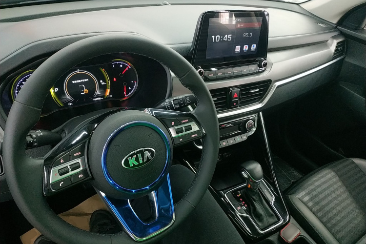 起亚 智跑 2018款 2.0L 自动智享豪华版 国V中控内饰7002