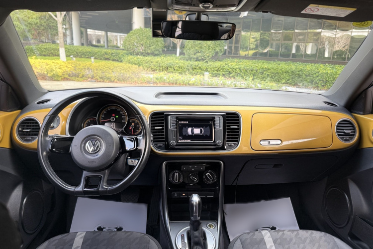 大众 甲壳虫 2017款 180TSI 沙丘越野版中控内饰7002