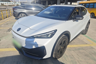 大众 ID.UNYX 与众 2024款 Pro 长续航版